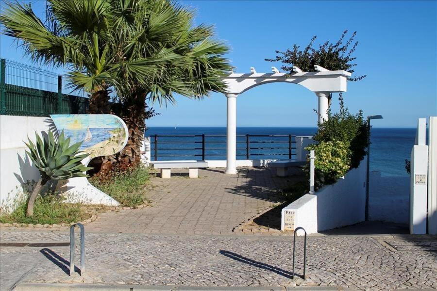Varandas Do Mar Apartamento T2R Frente Mar Olhos De Gua Albufeira Ольюш-ди-Агуа  Экстерьер фото